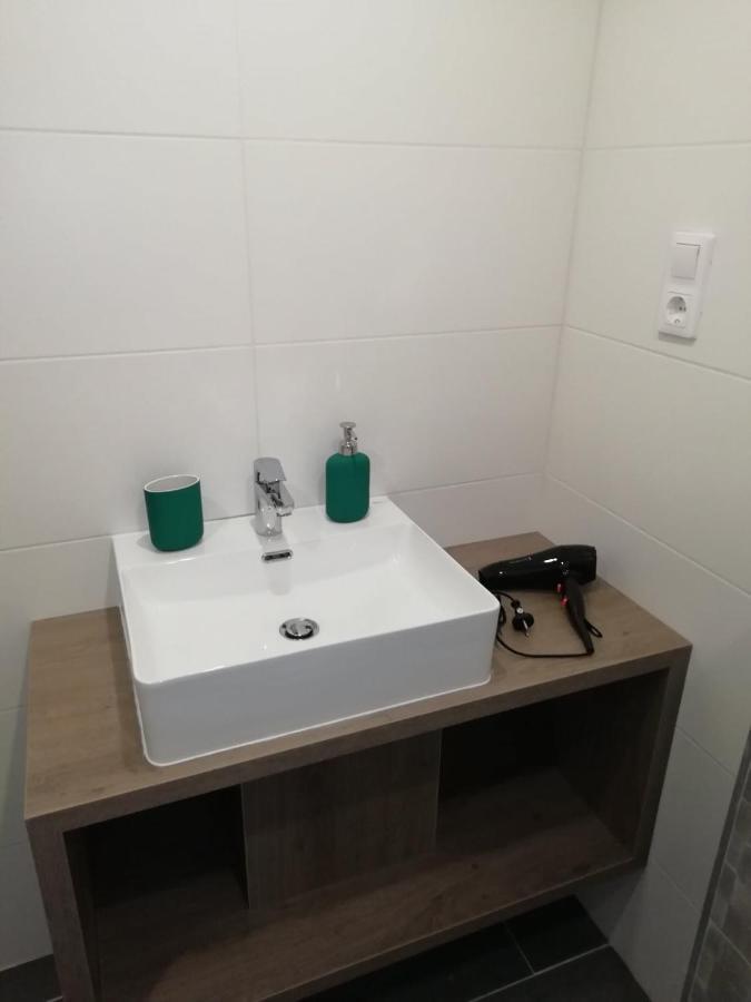 Apartamento Luxury New Cozy Flat At Dob Street Nearby Gozsdu Court Budapest Exterior foto